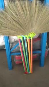 ไม้กวาดดอกหญ้า