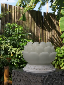 Đèn Trụ Cổng NLMT Hoa Sen Sang Trọng Chiếu Sáng Cổng Hàng Rào