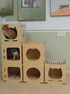 HATELI บ้านแมวไม้สองชั้น เตียงแกว่ง อเนกประสงค์ ประกอบง่าย เหมาะสำหรับทุกฤดูกาล เปลแมว ที่นอนลูกแมว ที่นอนลูกสุนัข พร้อมเสื่อแบบสุ่มฟรี