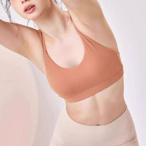 เสื้อครอปออกกำลังกายผู้หญิง สีพื้น ทรงสามเหลี่ยม สายคล้องคอ ระบายอากาศได้ดี สวมใส่สบาย รองรับแรงกระแทก เหมาะสำหรับวิ่งจ๊อกกิ้งและออกกำลังกาย 🚶🏻 🎽