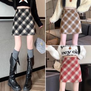 Plaid Sheath Skirt Woolen Skirt Womens Spring Fall and Winter American Retro High Waist A- line Slimming Black Pattern Short Skirt