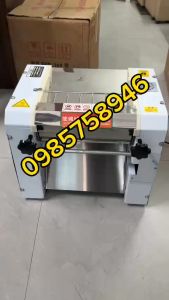 Máy cán bột size 30cm cán thịt trâu thịt lợn công xuất lớn.