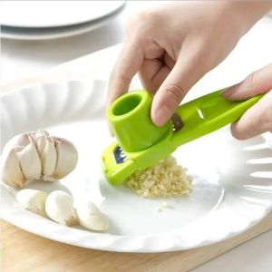 1pc manual garlic grater ginger and garlic vegetable grater