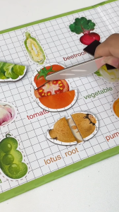 Mainan Anak VEGETABLE BOOK HAPPY TOYS S-B2204 Mainan Buku Puzzle Magnetic Sayuran Montessori Anak