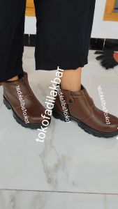 Sepatu Septy Safety Resleting Skn Ujung Besi Pelindung Kaki Kulit Buatan Sepatu Kerja Pabrik Tambang Industri Cleaning Service Pom Pertamina Lapangan Outdorr Tracking Hiking Sepatu Termurah Berkualitas