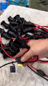 COMBO 5 ổ cắm nguồn đầu tẩu ô tô đầu tẩu dùng cho ô tô xe tải có nắp- cầu chì