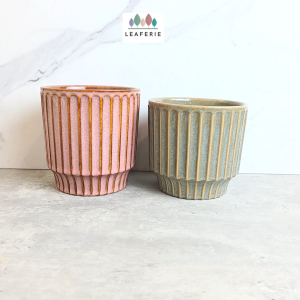 The Leaferie Romain plant pots. flowerpot . flower pot . planter . planters . Ceramic