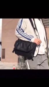 กระเป๋าสะพายข้างผู้ชาย ใส่ที่กระเป๋าเดินทางได้