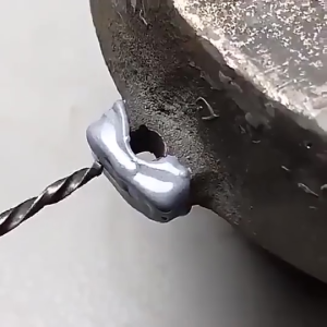 metal welding glue instead of welding steel for metal all purpose adhesive glue for metal steel Metal epoxy for metal high temperature resistance corrosion resistance durable and strong Steel epoxy for metal high temp Heavy duty glue for metal