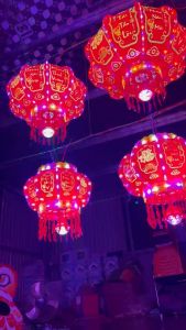 Đèn lồng tết xoay 360 cầu điện lồng đèn trang trí treo tường đèn kéo quân