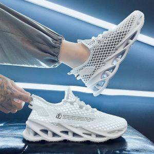 KANHAI | Breathable Lightweight Soft Bottom Anti-Odor Height Increasing Mens Shoes