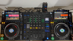 NGHG MALL-2025 DJ60分钟加长歌曲DJ串烧U盘 国语粤语DJ流行老歌翻唱慢摇DJ 198首（每首60分钟）2025 DJ60 Minutes Extended Songs DJ String Burning Music U Disk Mandarin Cantonese DJ Pop Old Songs Cover 198 slow-moving DJ songs (60 minutes each)