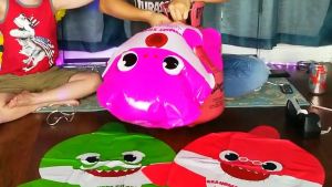 Balon Foil Large Motif Baby Shark Hiu Warna Warni