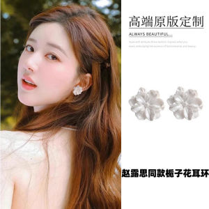 Hoa Tai Hoa Ngô Vàng Cổ Điển Cho Nữ Trang Sức Thời Trang Cao Cấp Trang Trí Tai Phong Cách Hàn Quốc Hợp Kim Mạ Vàng