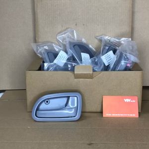 Tay Mở Trong Phải Trái Sơn Ghi Morning Picanto 04-10 | 8262007000 | 8262007010