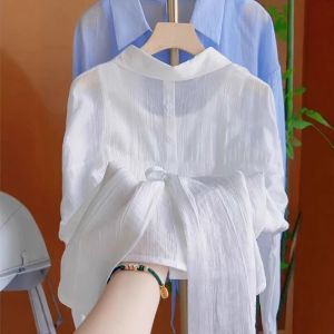 เสื้อเชิ้ตคอโปโลแขนยาวป้องกันแสงแดดสำหรับผู้หญิงในช่วงฤดูร้อน สีฟ้า น้ำหนักเบา ระบายอากาศได้ดี เสื้อคลุมบาง สไตล์ทำงาน แขนยาว ปกโปโล แขนยาว