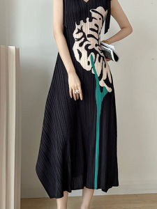 ชุดเดรสยาวแขนกุดคอวีพิมพ์ลายดอกไม้สุดหรูสำหรับผู้หญิงในฤดูร้อน เดรสยาวเอวสูงสไตล์เกาหลี ชุดทำงานลำลอง