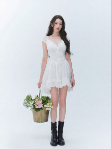 La lune Du ciel | Đầm V-neck Túi Xéo Dáng Ôm Eo Mùa Hè Ngọt Ngào