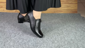Lika Glady - Sepatu Pantofel Wanita Kulit Heels Formal Kerja Resleting Hitam Hak 5 Cm