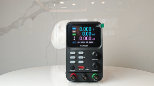 Kuaiqu ม้านั่งดิจิตอล DC Power Supply Variable 30V 10A Adjustable Switching Regulated Power Supply CV CC With Data StorageOn/off Output USB Quick Charge PC Software Control Encoder Adjustment Knob