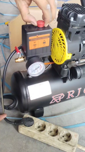 RJC Kompresor angin Oiless 1hp 24 Liter 10 Liter 750w Silent Compressor listrik 1 hp oilless