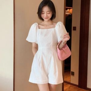 Bộ Jumpsuit Nữ Mới Mùa Hè Pháp Kích Thước Nhỏ Với 1 Vai Cổ Vuông Bong Bóng Tay Quần Short Bộ Dịp Thường Ngày