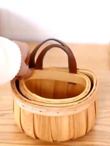 Wooden Flower Basket Household Wall Flower Basket Woven Storage Baskets Vegetable Fruit Hand-Woven Wall Hanging Dried Fruit Organizer Flower Storage Container