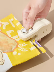 Portable Mini Vacuum Sealer Machine Small Hand Press Plastic Bag Heat Sealing Snack Food Preservation Tool Kitchen Gadget