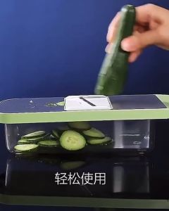 อุปกรณ์ทำอาหาร ชุดสไล์ผักผลไม้ ที่ขูดมะละกอ มีดปอกผลไม้ชุดที่ขูดเส้นมะละกอและขูดผักผลไม้อเนกประสงค์ สินค้าคุณภาพ พร้อมใบมีด 6 ใบ มัลติฟังก์ชั่น ชุดขูดผักที่สะดวก ร้านค้าไทยพร้อมส่ง