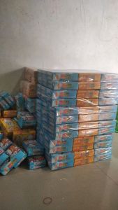 kertas kado berhadiah 1pk isi 18pcs
