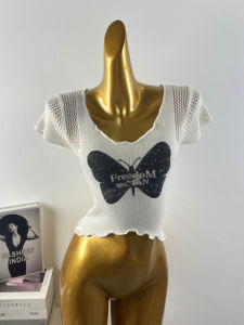 Áo Thun Dệt Kim Tay Ngắn Ôm Vừa Vặn in Hình Bướm Cổ Chữ V Mùa Hè Phong Cách Mới Cho Nữ