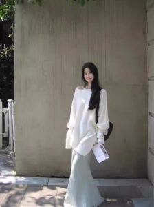 French Style Temperament Batwing Sleeve Asymmetrical Knitwear Female Early 2024 Early Autumn New Arrival Loose Lazy Style Long Sleeve Tops