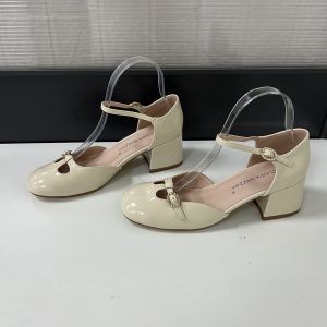 Elegant Mary Jane Shoes with Buckle Design Hollow out Fashionable Chunky Heel Waterproof Diamond Embellished Mid-Air Shoes