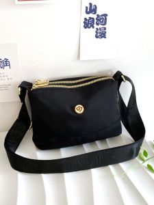 New Multi-compartment Fashionable Water-resistant Nylon Bag