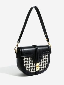 Elegant French Single Shoulder Small Bag Ladies Commuter Bag Fashionable Saddle Bag Underarm Crossbody Bag for Young Women