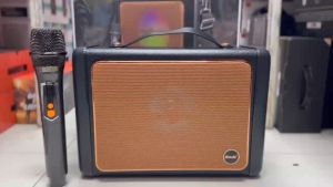 ลำโพงบลูทูธ รุ่น BTS-1888 ดอกลำโพง 6.5นิ้ว ฟรีไมค์ลอยแบบชาร์จให้ พร้อมสายสะพายสุดเก๋ รองรับUSB/TF ปรับECHO VOLUME ได้ลำโพงบลูทูธ รุ่น BTS-1888 ดอกลำโพง 6.5นิ้ว ฟรีไมค์ลอยแบบชาร์จให้ พร้อมสายสะพายสุดเก๋ รองรับUSB/TF ปรับECHO VOLUME ได้