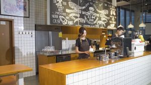 Waterproof Apron for Cooking Adjustable Hang Neck Apron Coffee Shop Fashion Apron Kitchen Apron Adult Overalls Apron