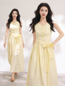 KEIKO | V-Neck Sleeveless French Holiday Dress With Waist Cinch
