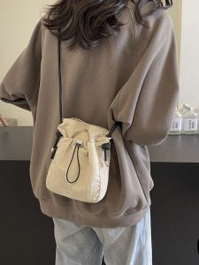 Casual Nylon Mini Bag Female 2024 New Arrival Summer Easiest for Match Crossbody Bag Shoulder Bucket Bag Mobile Phone Bag