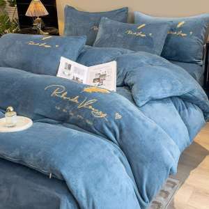 Warm Flannel Bedding Set 4-Piece