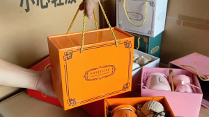 COD Gift box packaging ceramic mug coffee cup handheld tea cup with handle spoon fashion gift cup