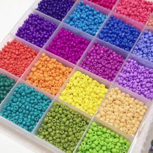 ชุดลูกปัดแก้ว 24 ช่อง 3 มม. 24000 ชิ้น สําหรับทําสร้อยข้อมือ DIY