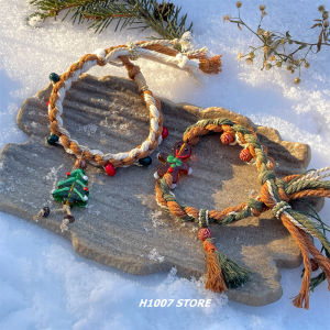 สร้อยข้อมือผ้าปักลายต้นคริสต์มาส DIY สร้อยข้อมือลูกอมต้นคริสต์มาสสำหรับคู่รัก ดีไซน์ไม่ซ้ำใคร สร้อยข้อมือแบบผูกโบว์