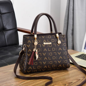 Stylish Versatile Shoulder Bag