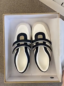 YOKO Shoes For Women & Students Soft Sole Lightweight Training Comfortable Casual Sneakers