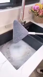 Cây lau nhà tam giác xoay lau trần nhà kính 2 mặt Shika Triangle Multi-Functional Mopping