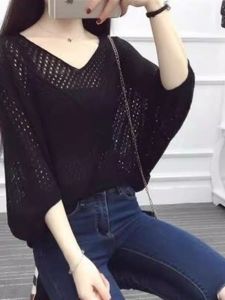 เสื้อถักแบบมีฮู้ดแบบหลวมๆ สำหรับผู้หญิง ฤดูร้อน 2025 ทรงใหม่สไตล์เกาหลี ขนาดใหญ่ แขนกระต่าย ทรงบาง เสื้อผ้าทำงาน