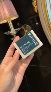 Amura Stay Young Refresh Face Wash - 60 gr | Mencerahkan Membersihkan Melembapkan & Menyamarkan Noda Hitam With Niacinamide