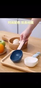 iPii Multifunction Rice Grain Scoop Sealing Clip Shover clipper Pet Food Scoop Spoon Sudu Klip Multi-function Food Scoop