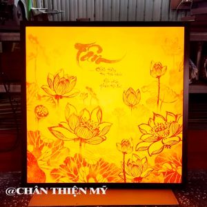 Đèn Hào Quang In Tranh Trúc Chỉ Vuông Chữ Tâm Hoa Sen Trang Trí Phòng Thờ Bàn Thờ Treo Tượng TC-TV-16